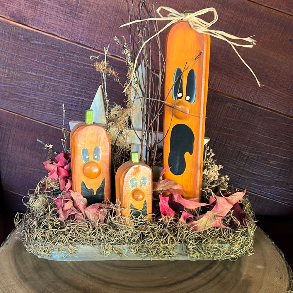 Wooden Halloween Decor